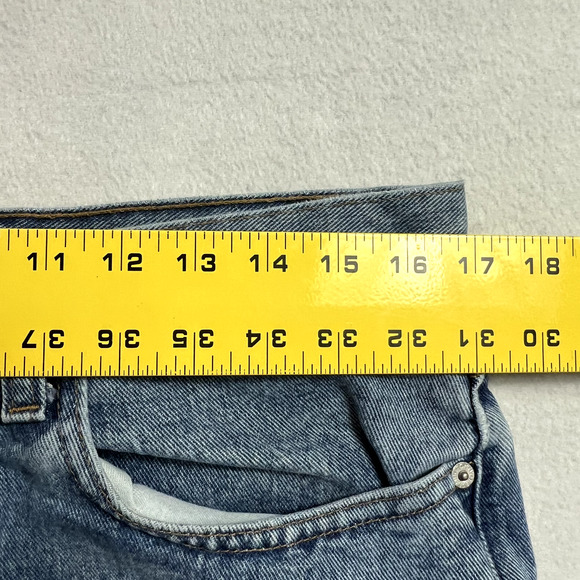 Tommy Hilfiger Jeans Classic Fit Mens 34x30 Denim Medium Wash Vintage - Picture 6 of 9